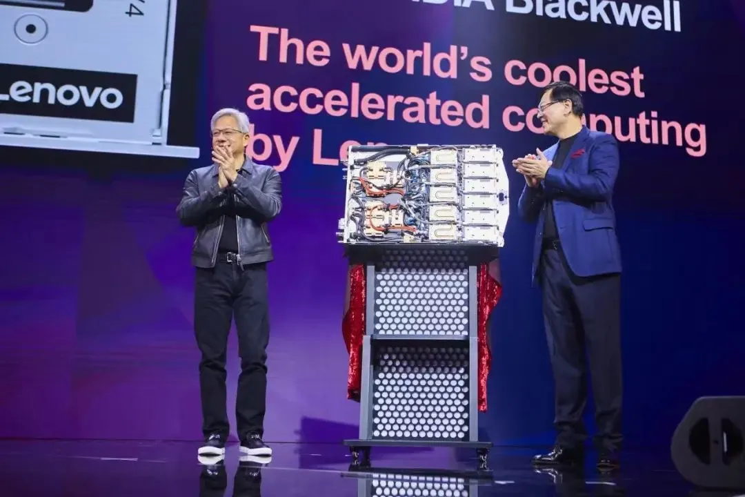 AI绝不是泡沫!操盘手联想打了五张牌 AI绝不是泡沫!操盘手联想打了五张牌