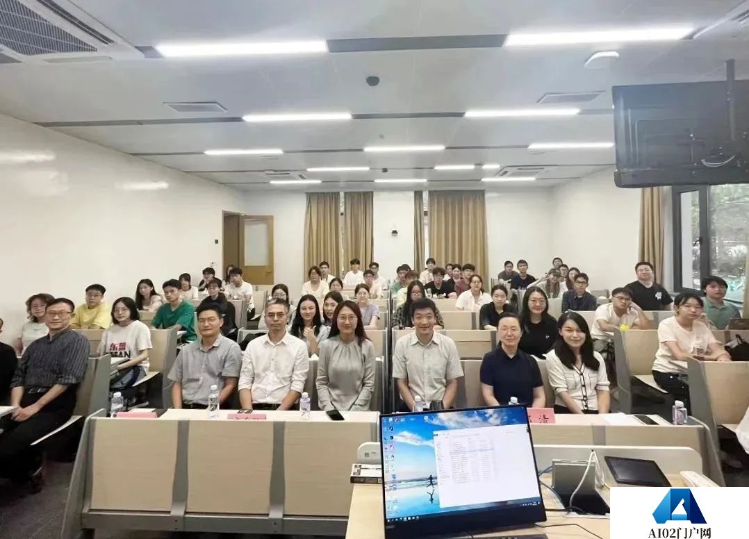 构建“人工智能+语言”微专业，这一高校打造复合型创新人才的新范式