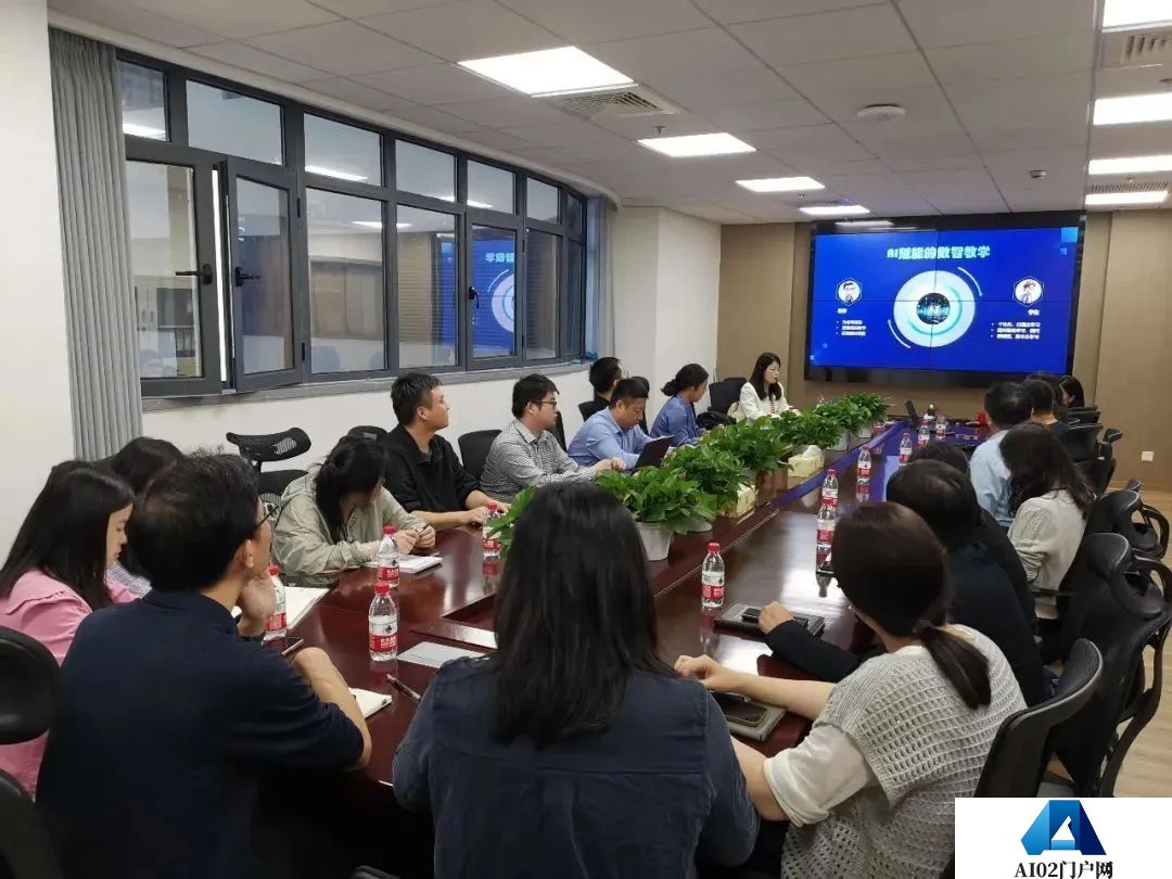 构建“人工智能+语言”微专业，这一高校打造复合型创新人才的新范式