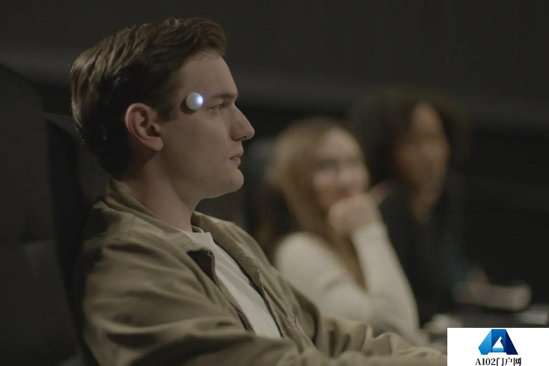 贴在头上能读心,无需唤醒出答案,这款新 AI 硬件是炒作还是未来? 贴在头上能读心,无需唤醒出答案,这款新 AI 硬件是炒作还是未来?