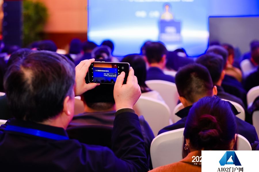 记者们别慌！AI新闻崭露头角，但这些技能它还没学会