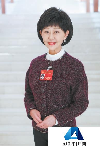 马慧娟代表：普及“人工智能+养老服务”