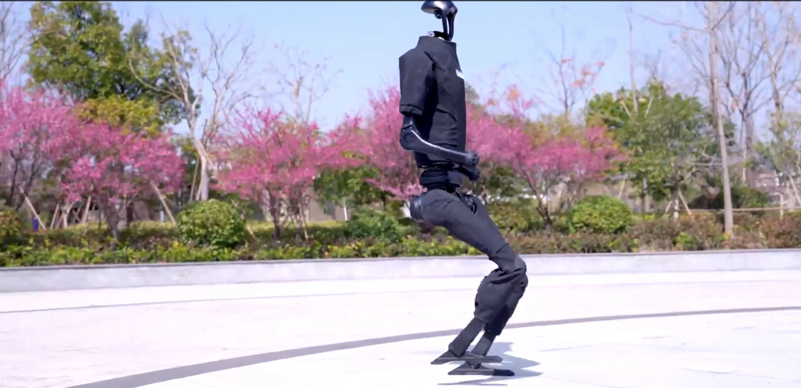 Unitree H1：宇树科技首款通用人形机器人.webp