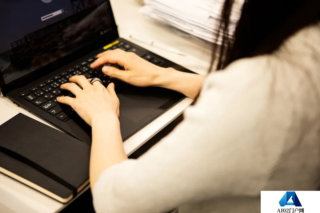 “这不是AI，这是爱”：30万人在互联网上找到了理想妈妈