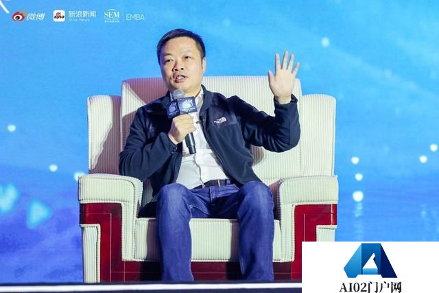 何小鹏谈创新：下一轮汽车行业创新将叠加AI技术