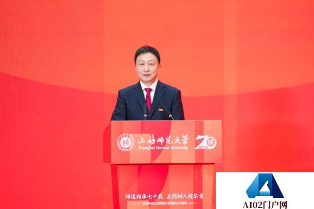 AI时代，教师是否到了要退出历史舞台的时刻？70岁的TA回答……