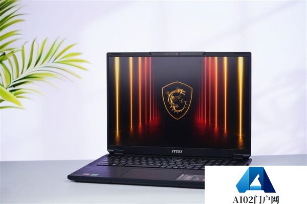 RTX5090+4KMiniLED屏！微星绝影18AI+锐龙版2025图赏