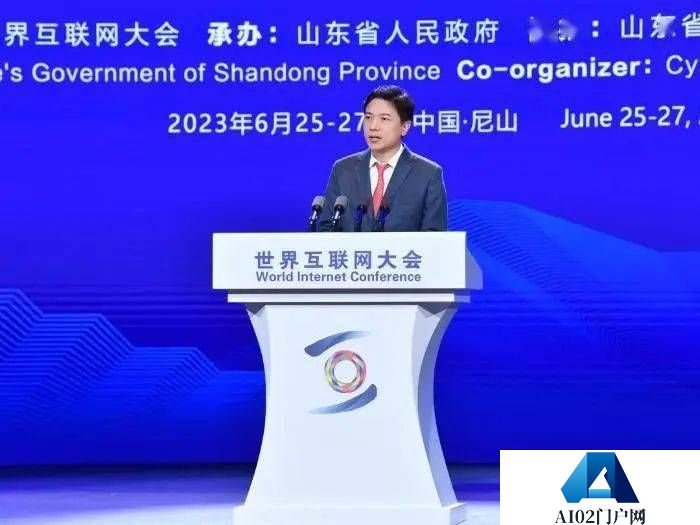 AI度过“疯狂三月”， GPT4、MetaAI发布了AI大模型 李彦宏给AI应用划重点