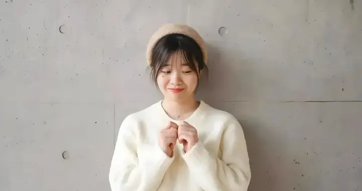 雷军千万年薪挖角95后天才少女，AI女神逆风翻盘！