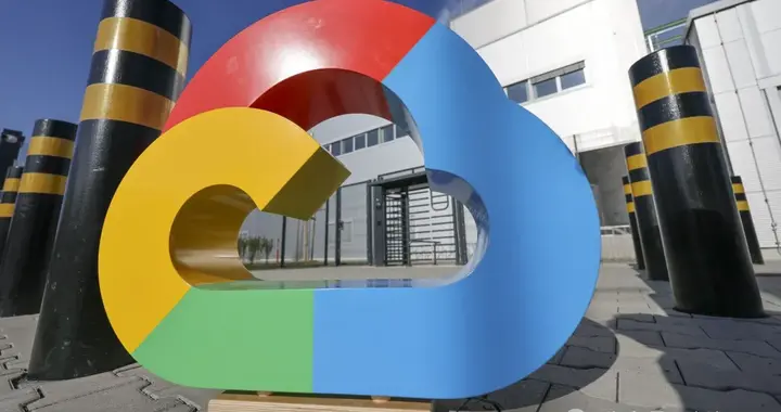 谷歌突破2万亿美元里程碑，却被曝裁掉整个Python团队？离谱